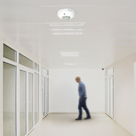 Detector De Movimiento Por Infrarrojos Con Sensor Crepuscular 360º. Ajustable